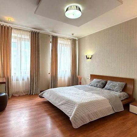 Apartmán Mironositskaya 75 Charkov Exteriér fotografie