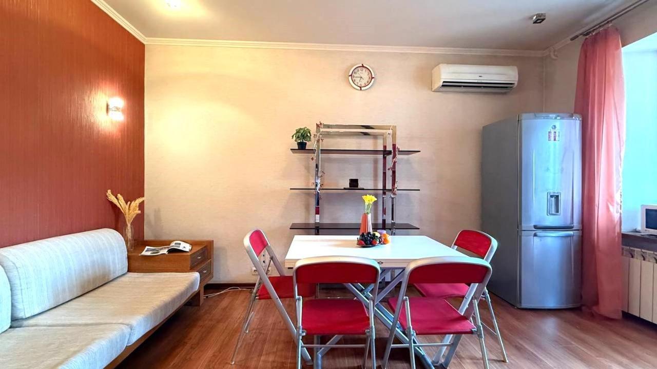 Apartmán Mironositskaya 75 Charkov Exteriér fotografie